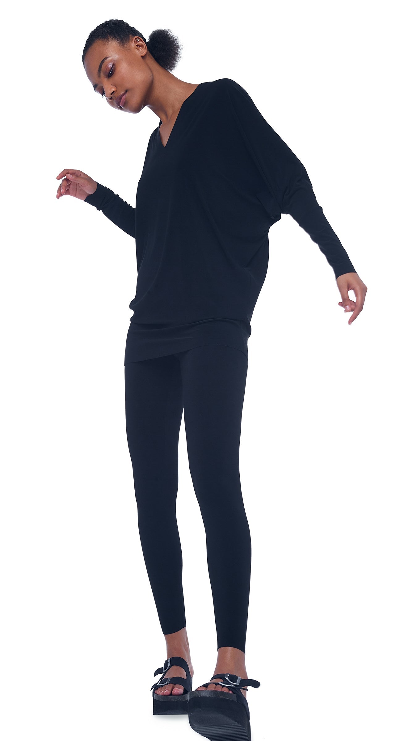 Norma Kamali V NECK DOLMAN TOP