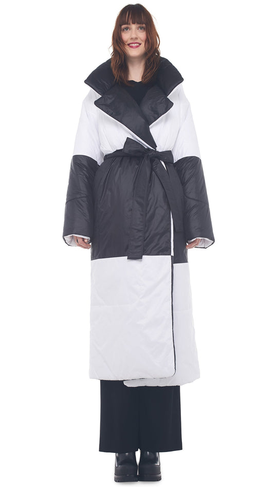 Norma Kamali REVERSIBLE SLEEPING BAG COAT