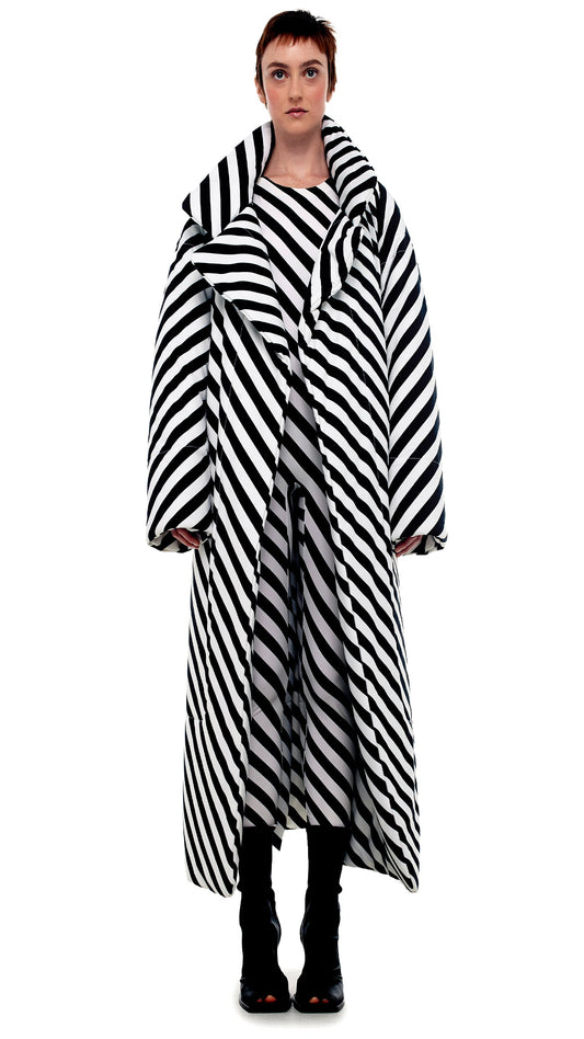 Norma Kamali CLASSIC SLEEPING BAG COAT