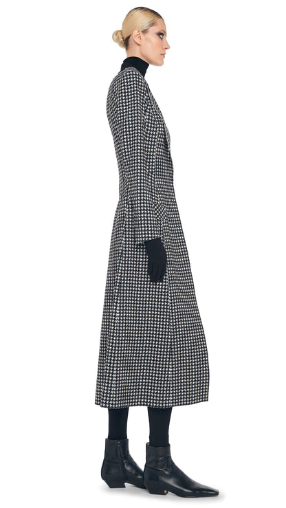 Norma Kamali SINGLE BREASTED BOY FIT RIDING COAT