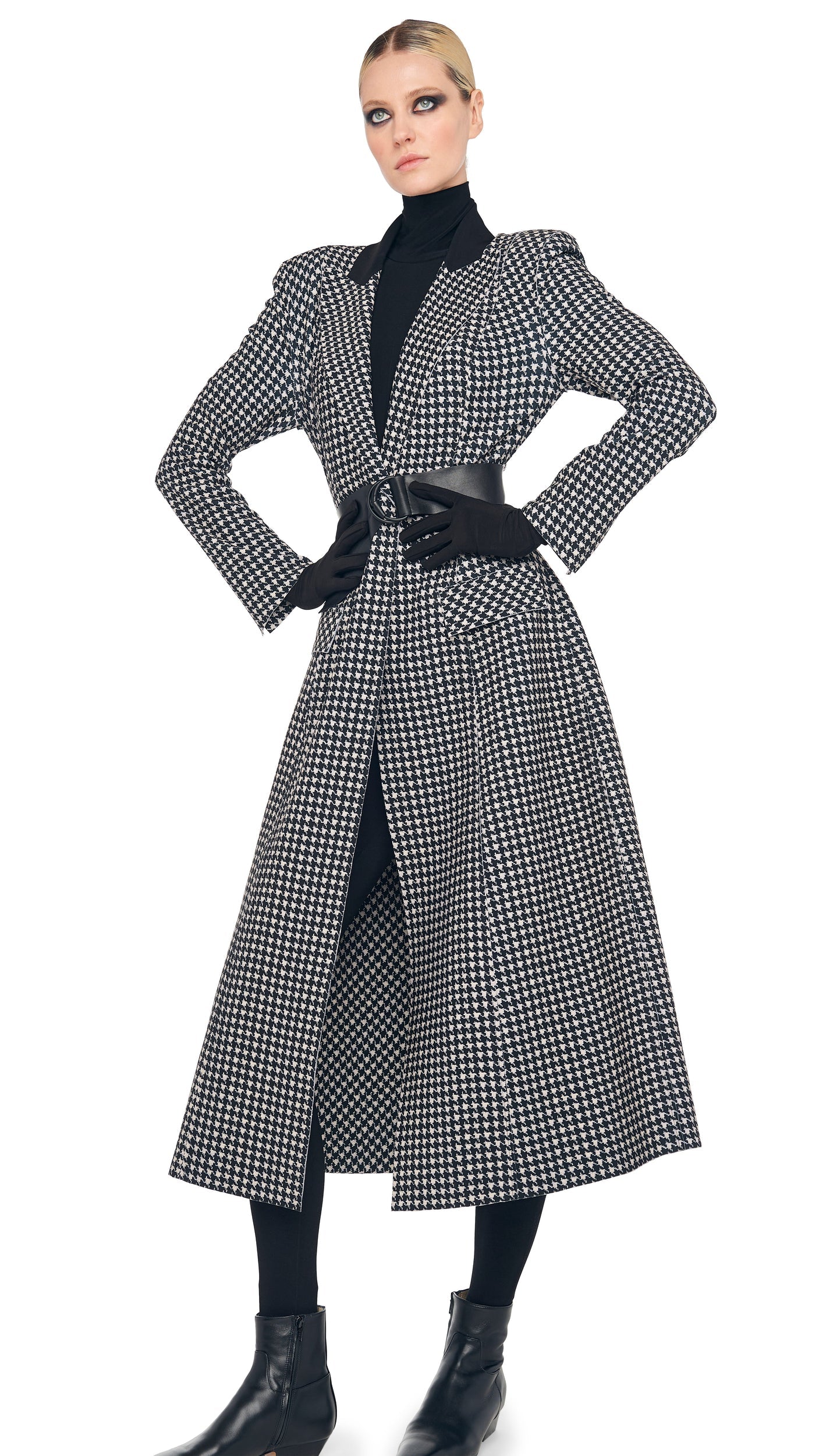Norma Kamali SINGLE BREASTED BOY FIT RIDING COAT