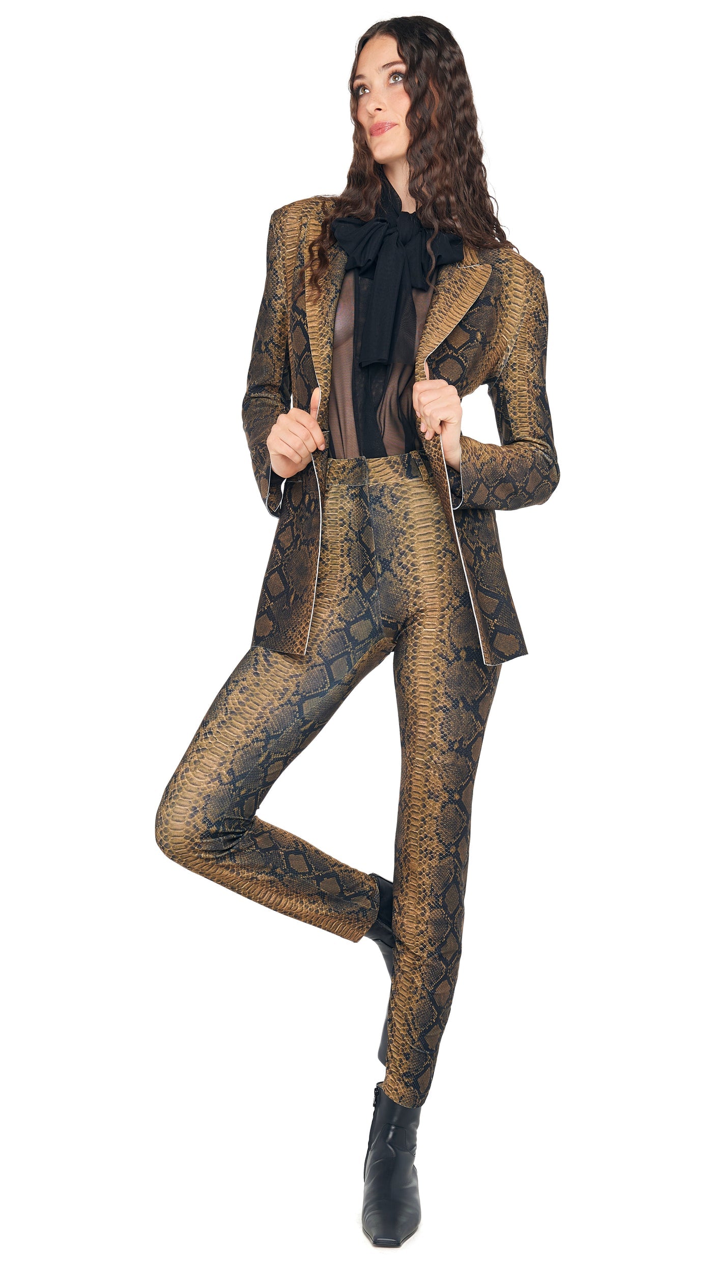 Norma Kamali SUPER OS BF NK SHIRT BODYSUIT W/ BOW